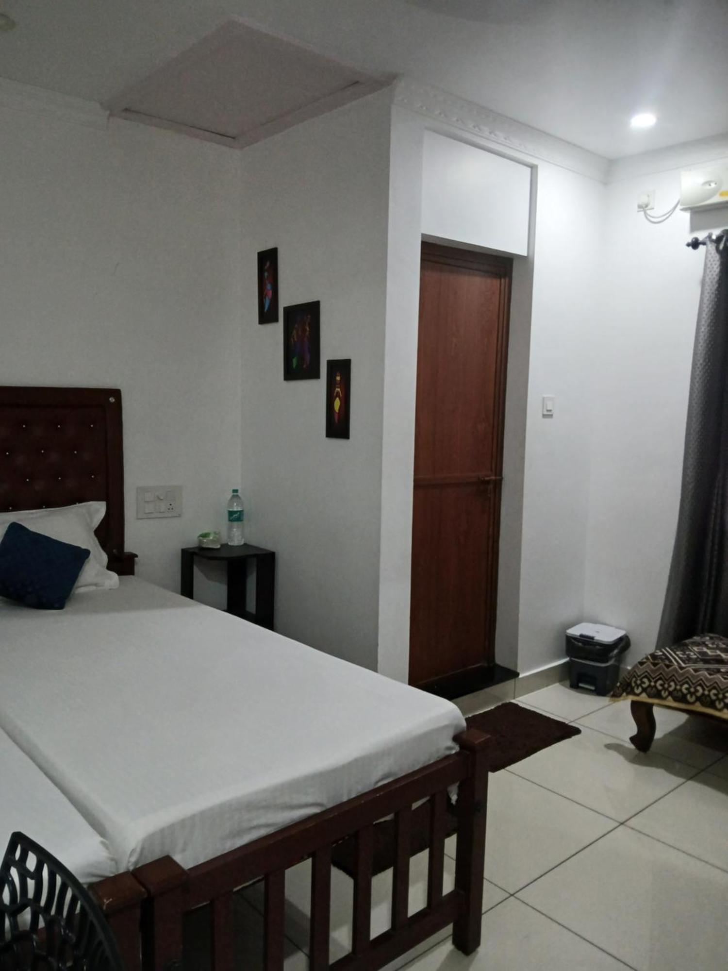 Annies Inn Homestay Kochi Екстериор снимка
