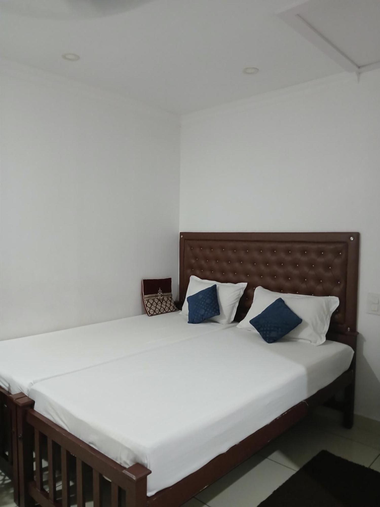 Annies Inn Homestay Kochi Екстериор снимка