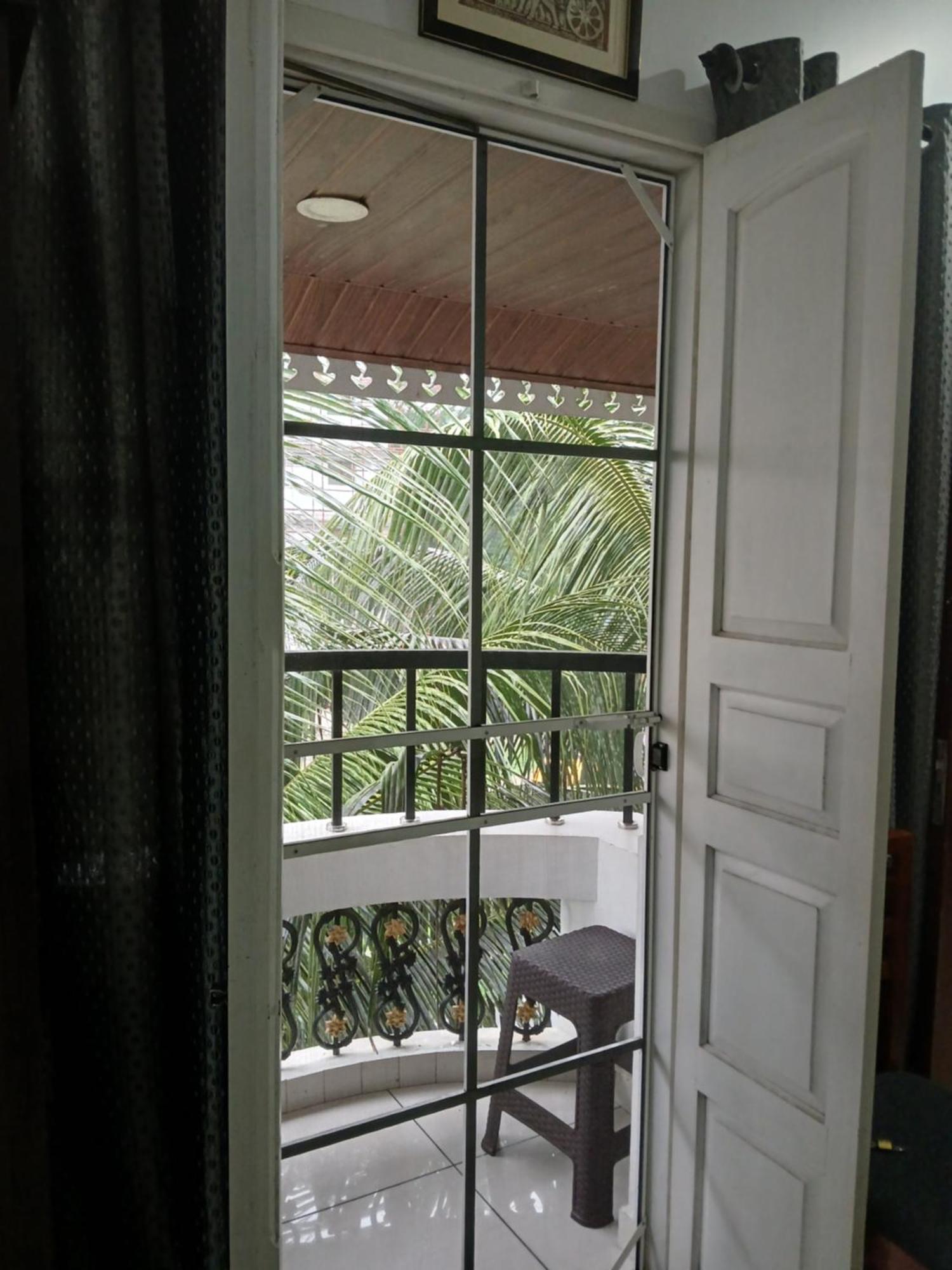Annies Inn Homestay Kochi Екстериор снимка