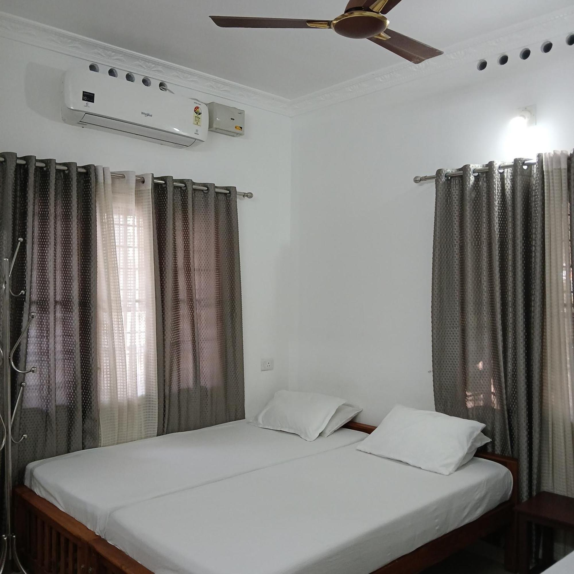 Annies Inn Homestay Kochi Екстериор снимка